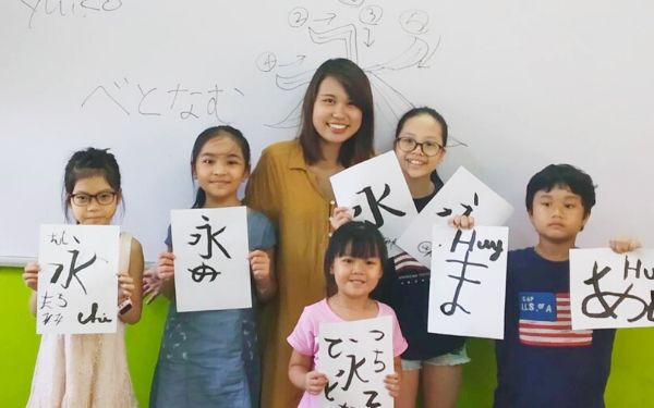 Lớp học Tiếng Nhật cho trẻ em tại Akira có gì?