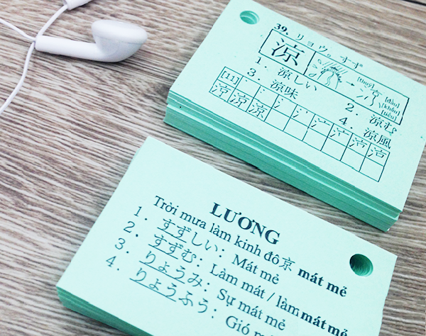Học bằng flashscard